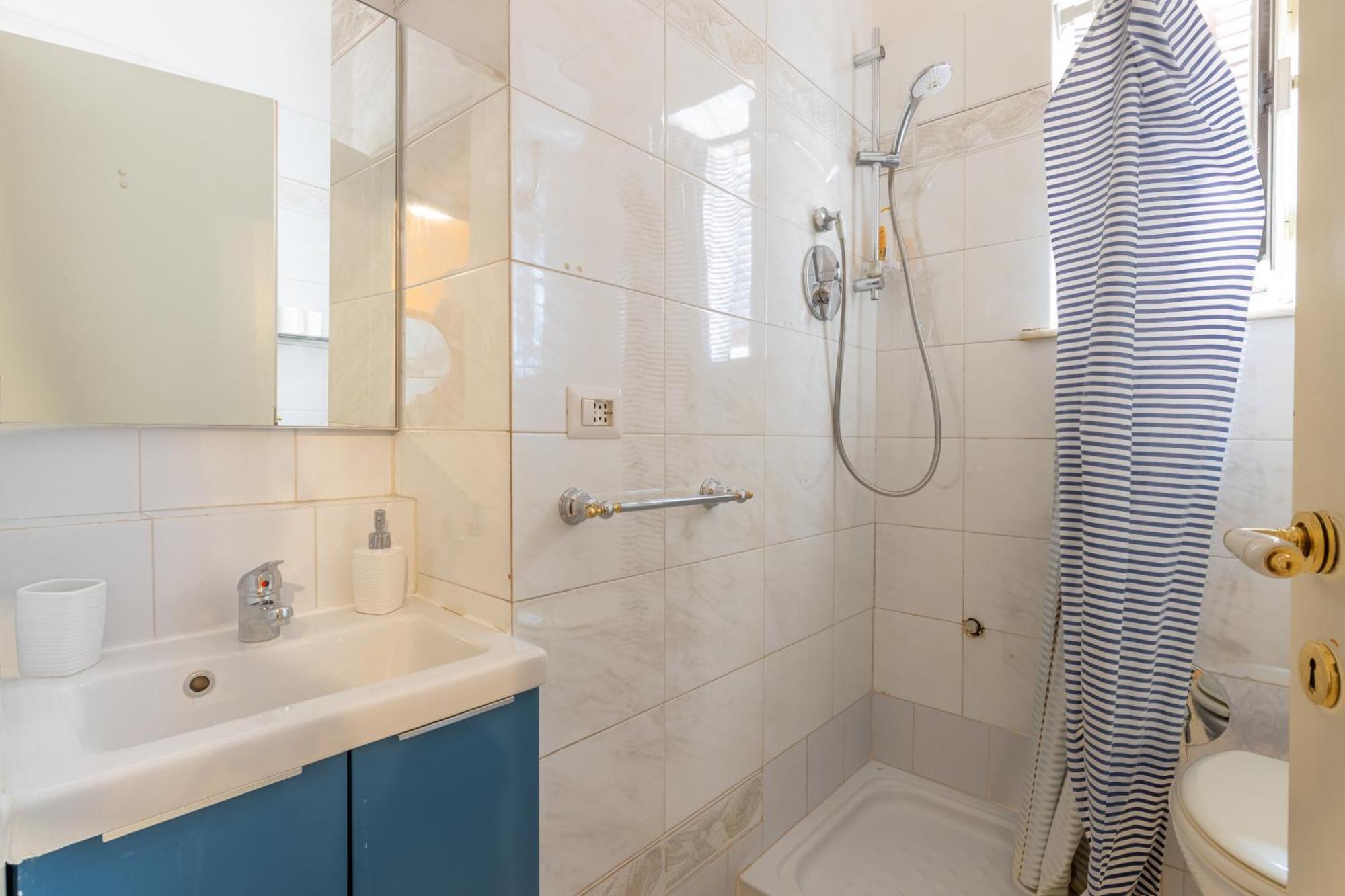 Apartment House Montebello Rom